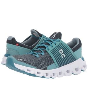 On Cloudswift Tennis Shoes